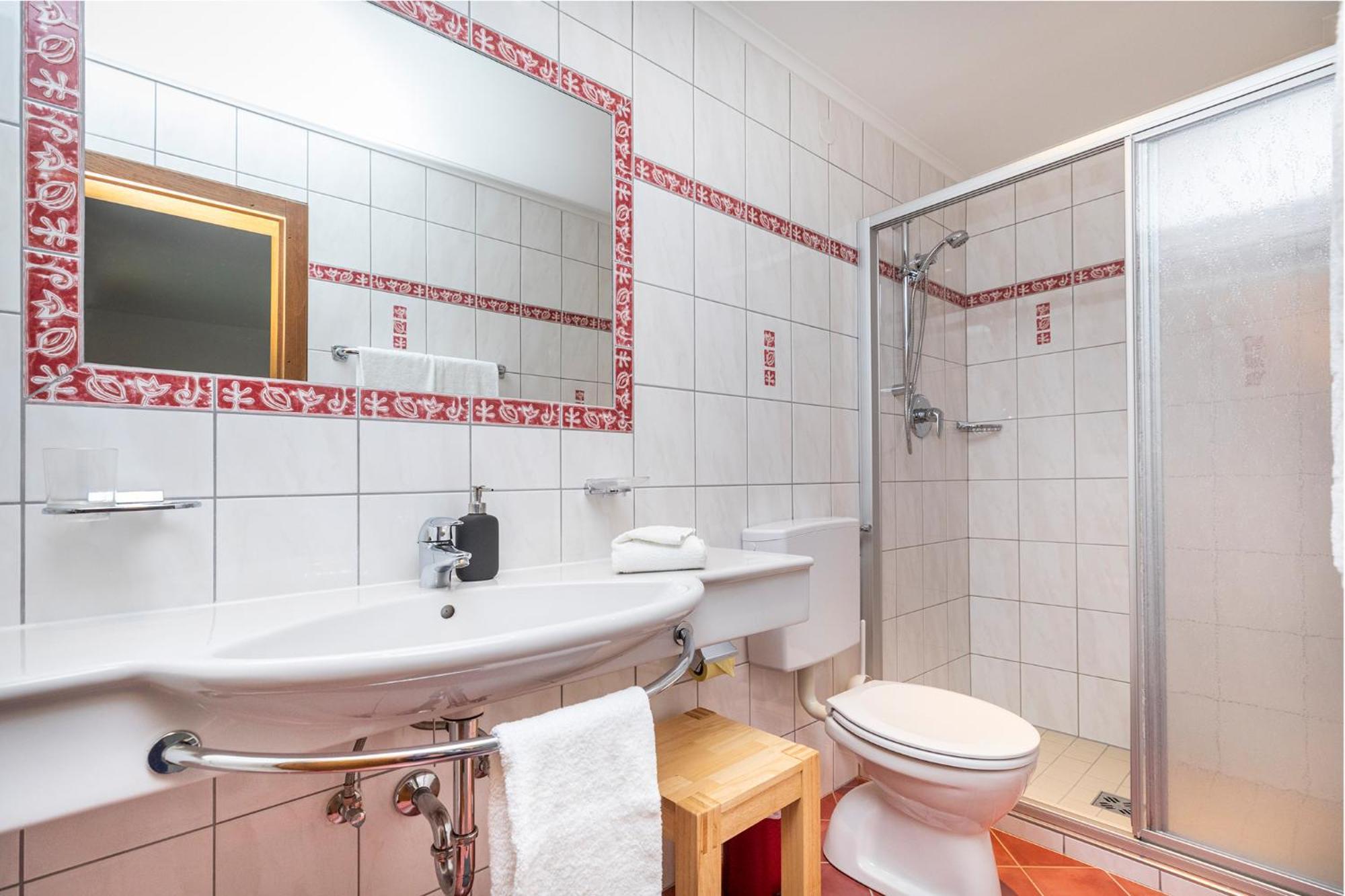 Haus Deutinger Panzió Flachau Szoba fotó